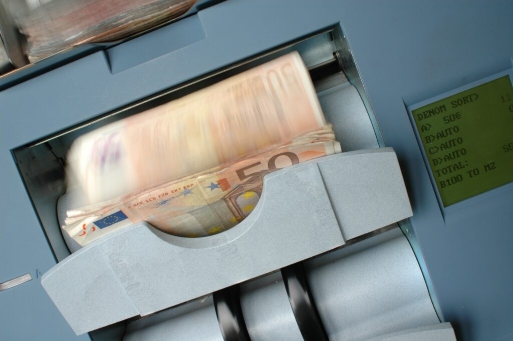 Assistito condannato al pagamento della pena pecuniaria di euro 17.500. Come abbiamo risolto il suo problema?