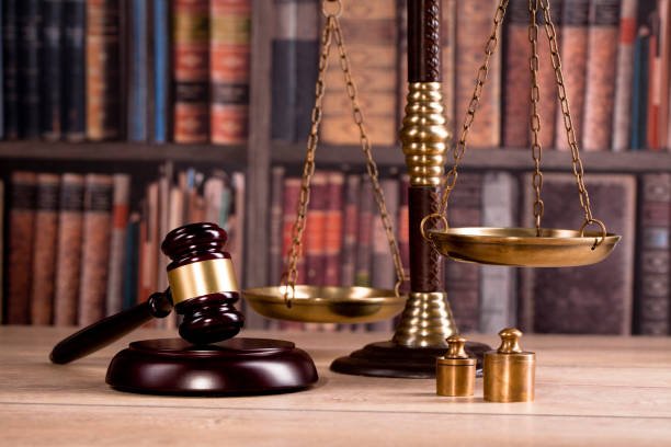 Guida sotto l’effetto di stupefacenti e provoca un incidente stradale: la Cassazione accoglie il nostro ricorso